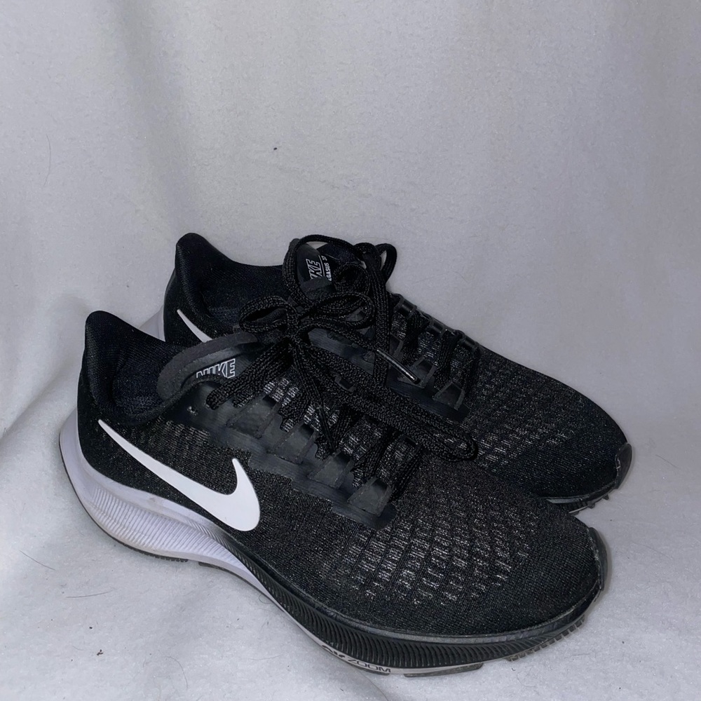 Nike Air Zoom Pegasus 37 Womens 6